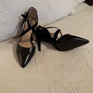 Nine West Black Leather and Suede Pumps